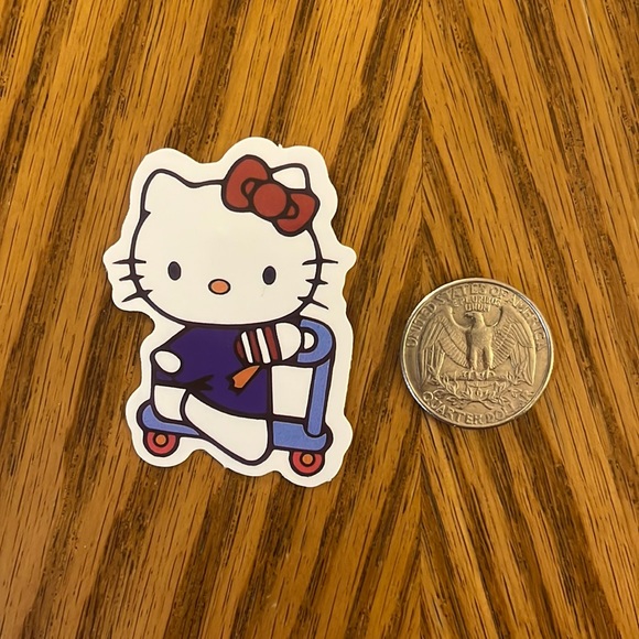 Scooter Hello Kitty Sticker - Picture 3 of 5